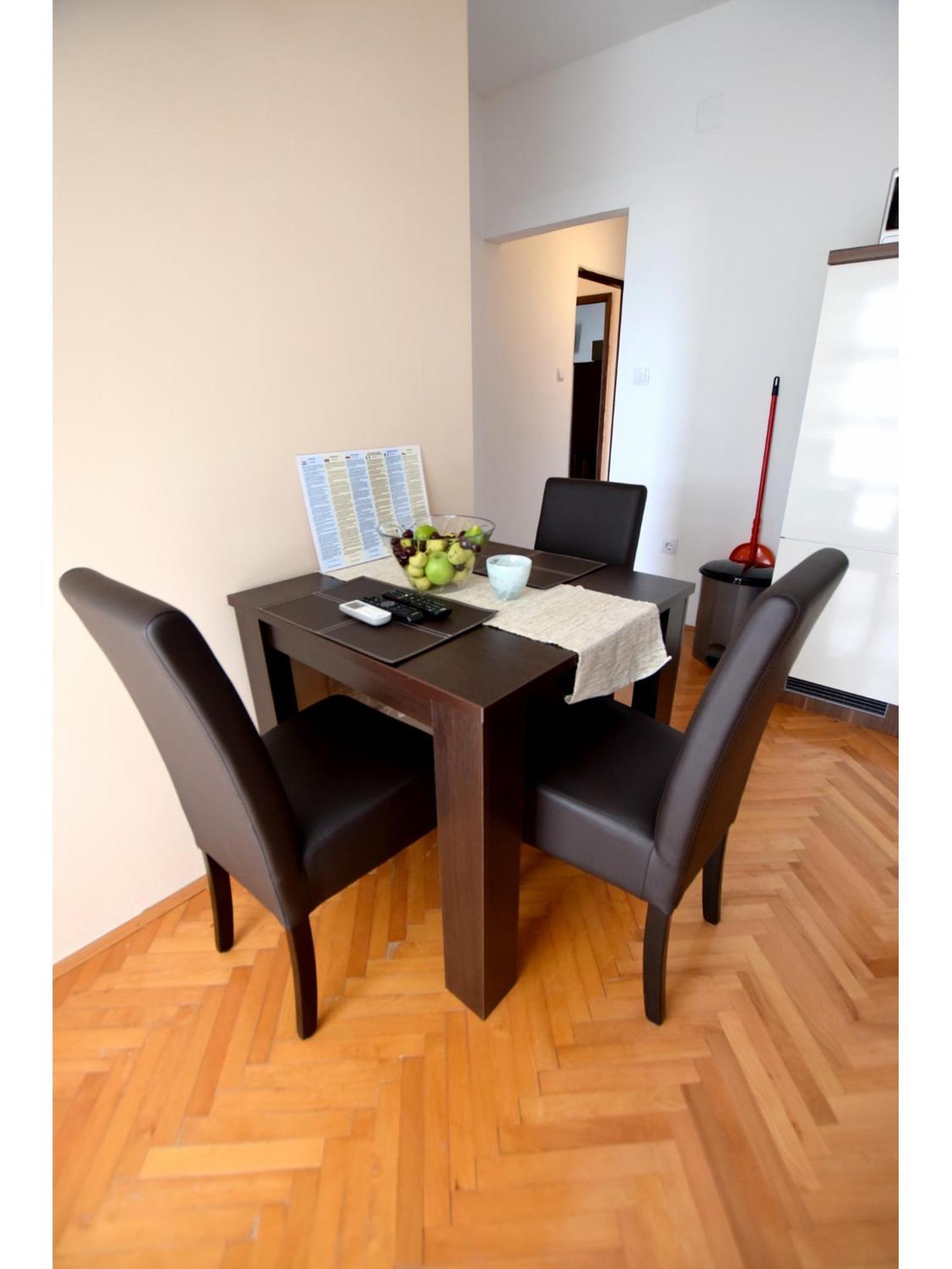 Apartments Laroom Seline Zimmer foto